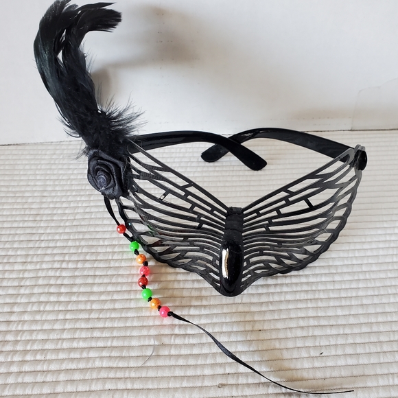 3 Fascinator Lot 1 glasses Feathers Headband Wedding Party Pink Cream Grey Black - Picture 8 of 9